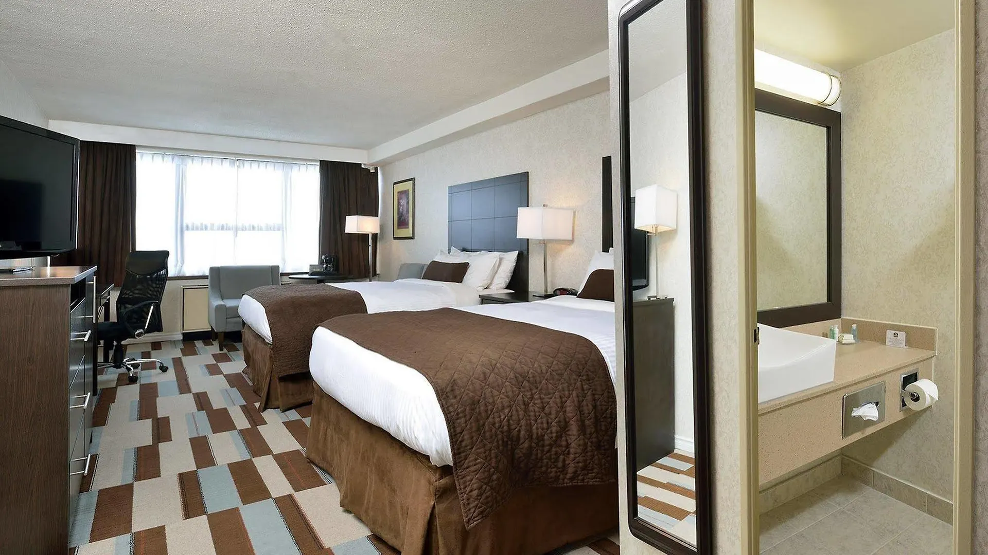 Best Western Primrose Hotel Downtown Toronto