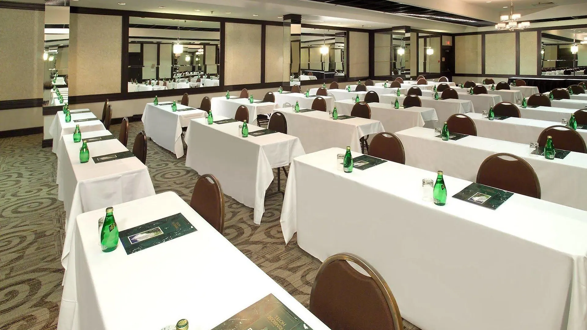 Best Western Primrose Hotel Downtown Toronto